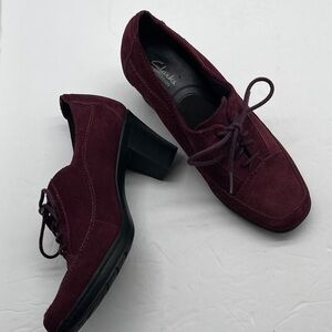 Clarks Bendables Suede Lace Up Heels Women 7 Burgundy Comfy Retro Academia Vamp